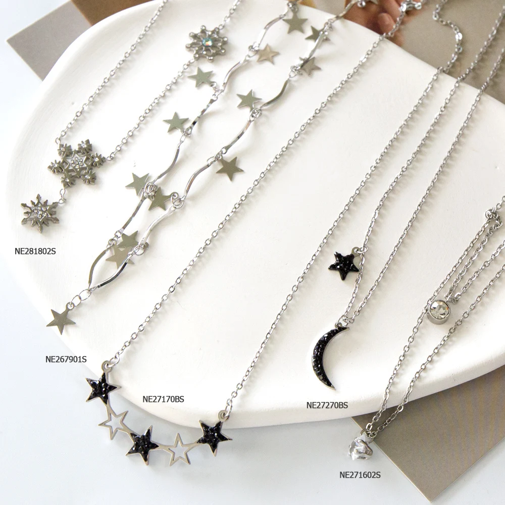 Collier à breloques en strass  - Women'S Fashion Show 2022 avis et prix